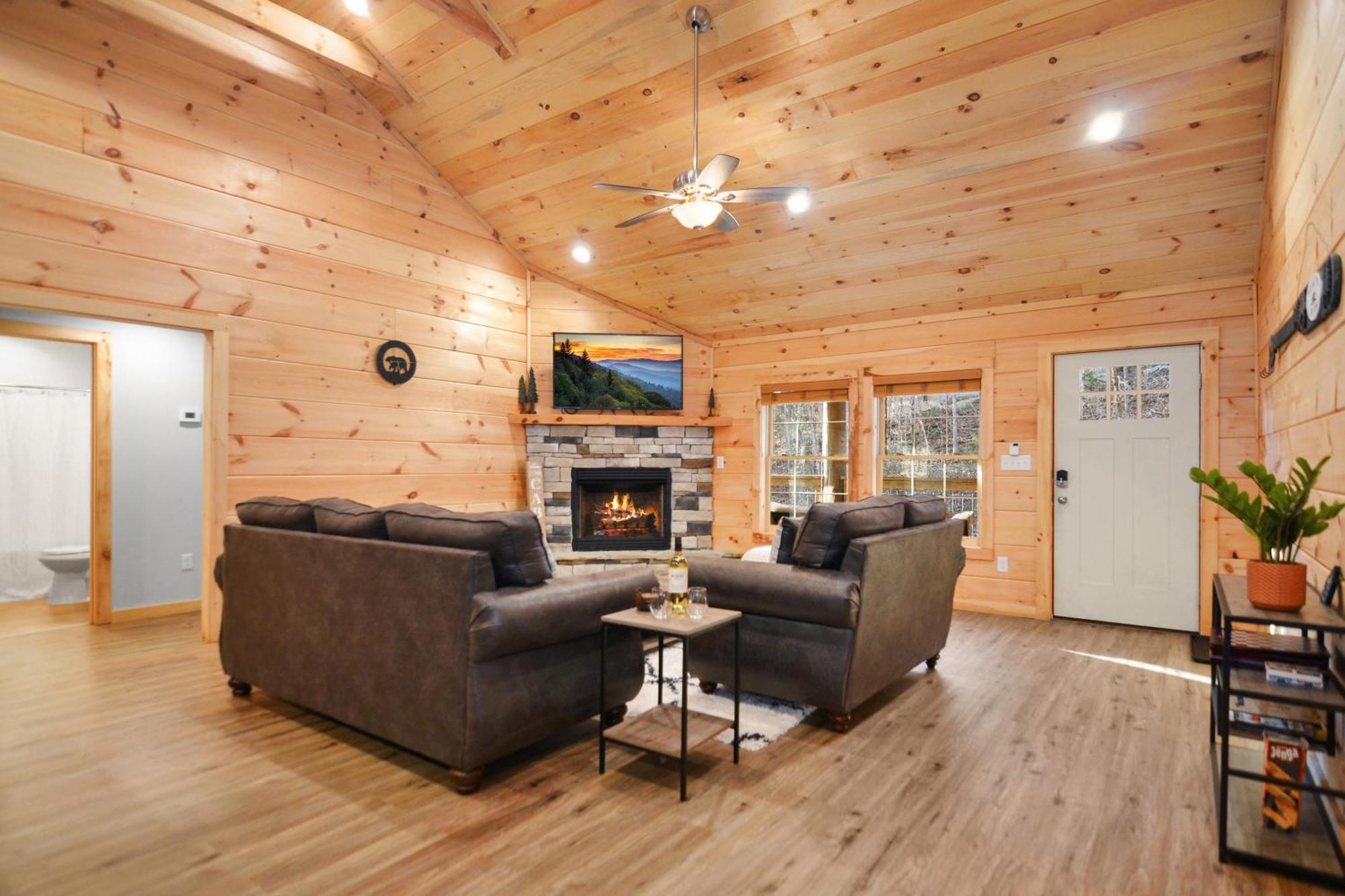 Tsaliwood Cabin Sevierville Eksteriør bilde