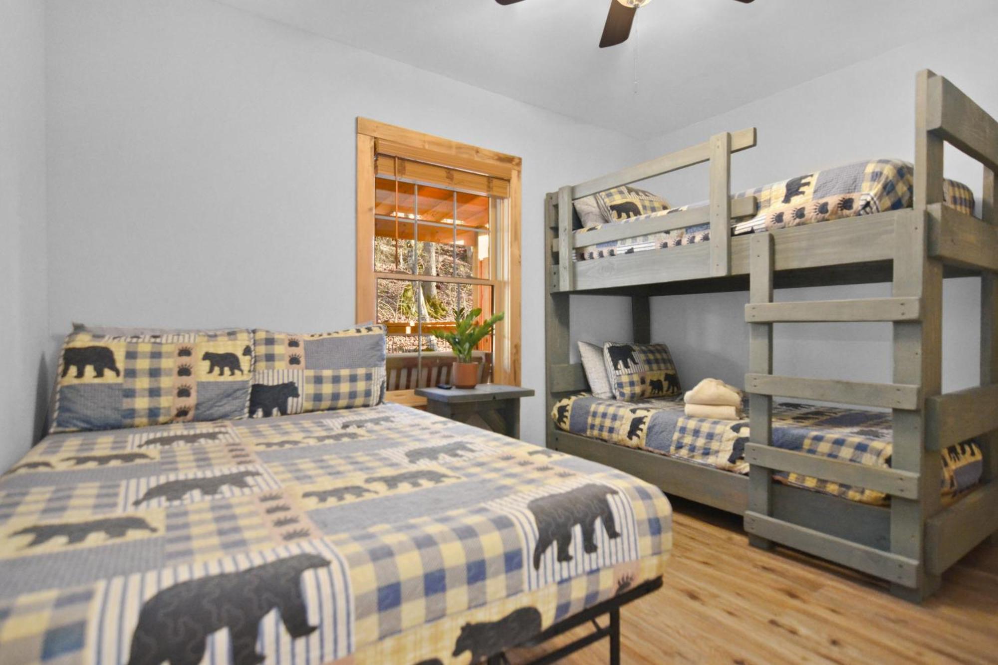 Tsaliwood Cabin Sevierville Eksteriør bilde